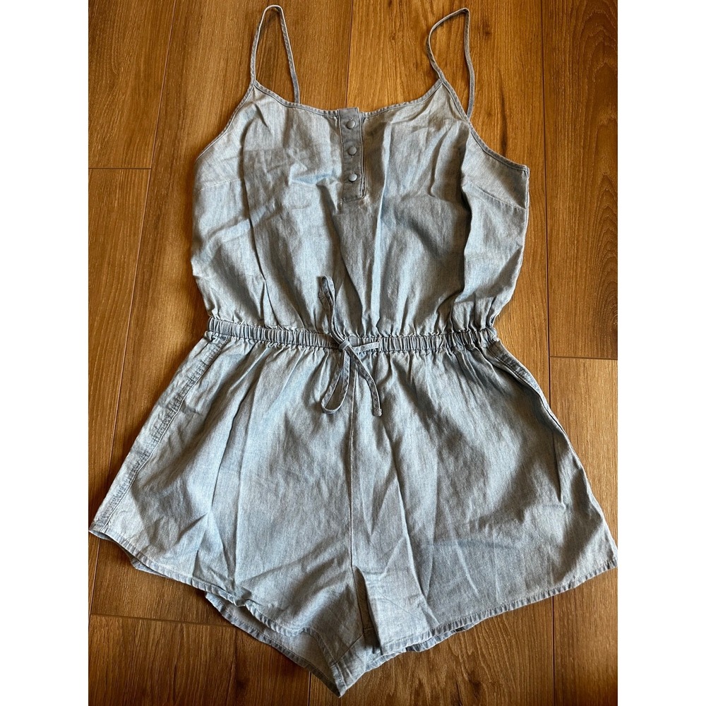 Xhilaration Women's Chambray Romper Size M 7-9 Blue Sleeveless Tie Waist Pockets